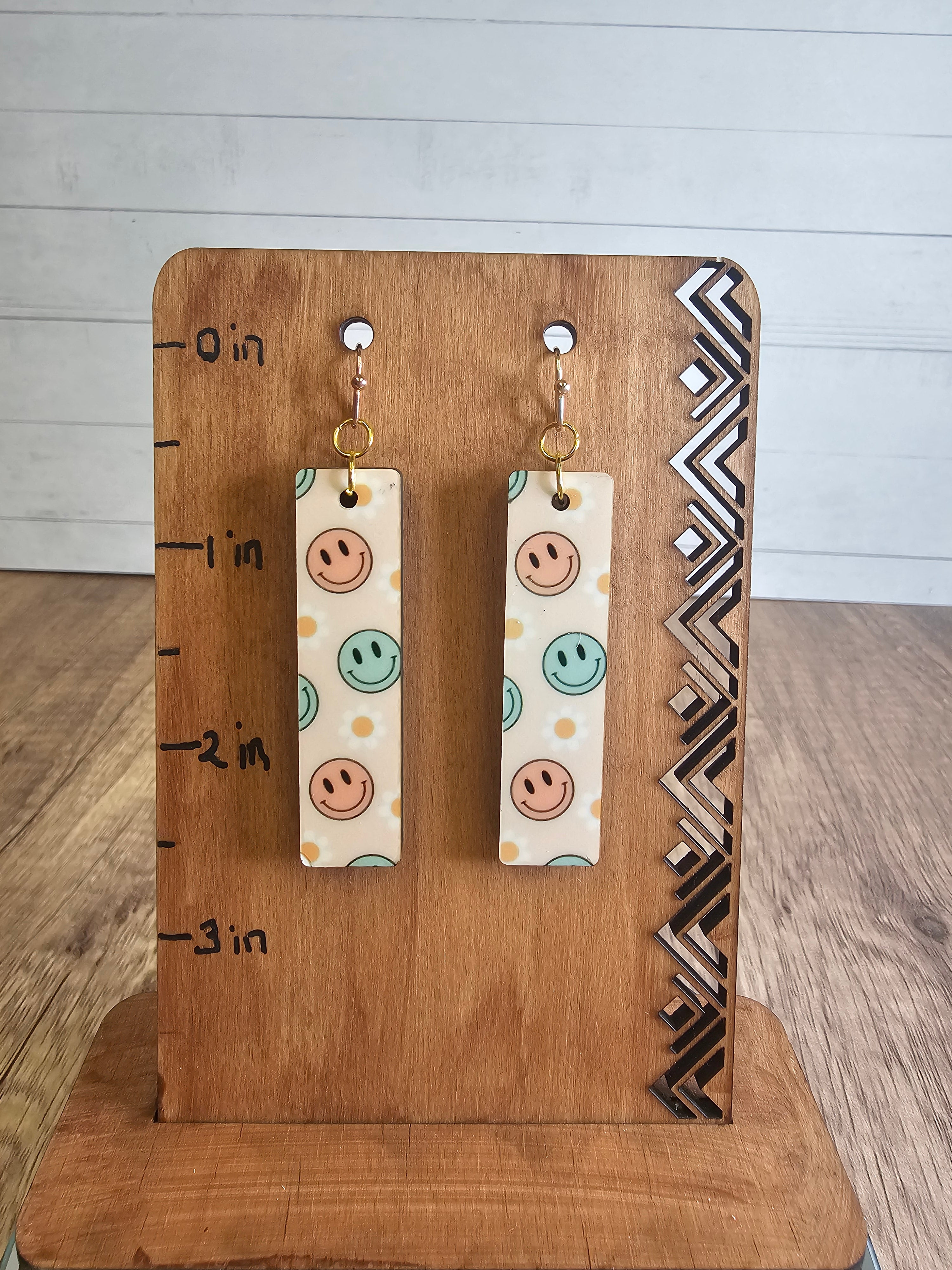 Smilies Bar Earrings