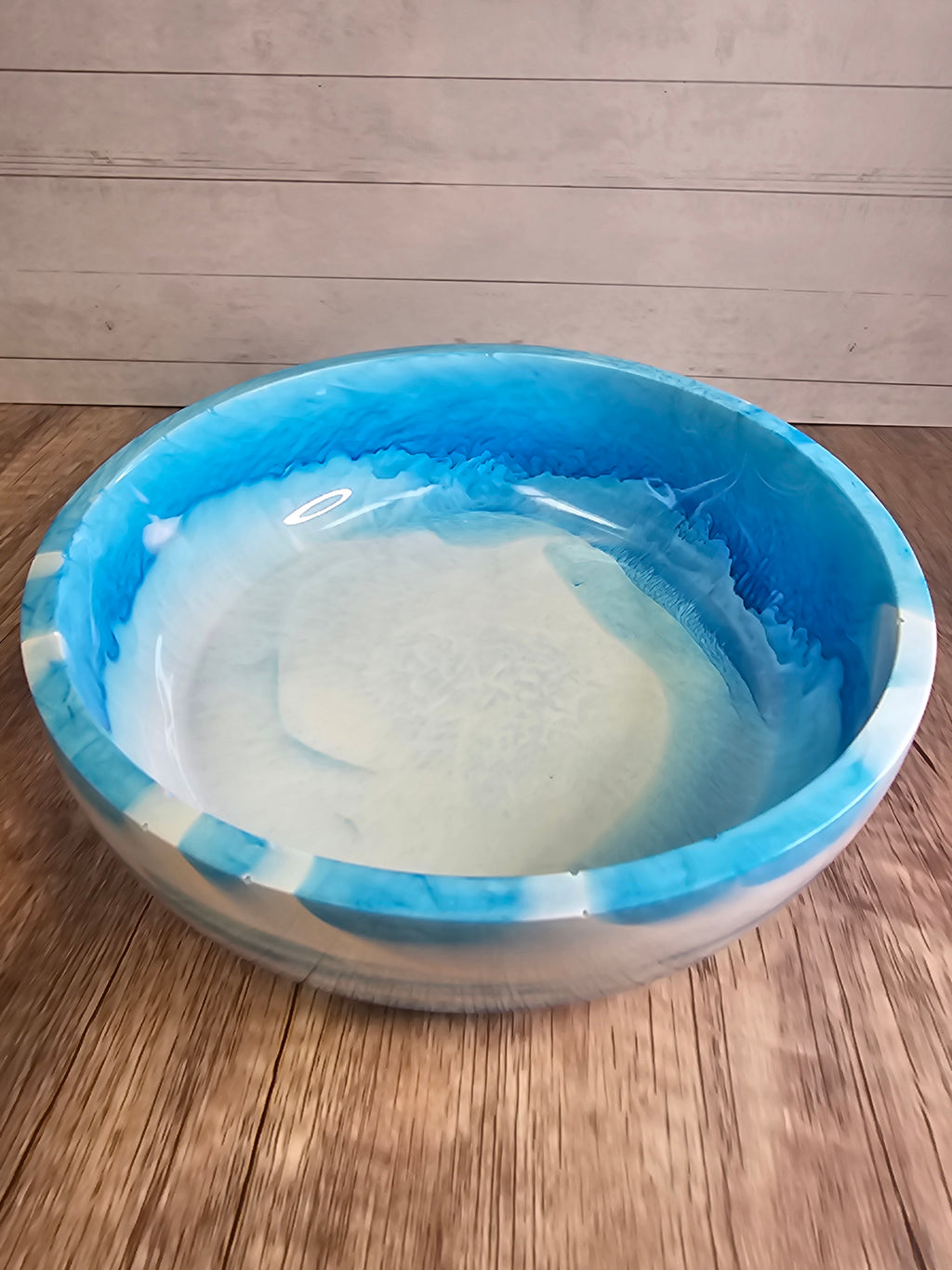 8" Resin Round Bottom Bowl